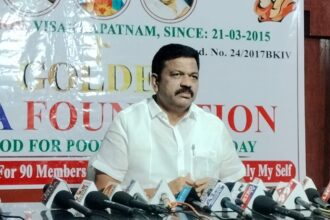 దేవుడు నా ఆకలి కేక విన్నాడు..నేడు అన్నదాతగా మార్చాడు. !