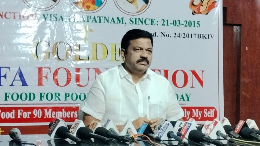 దేవుడు నా ఆకలి కేక విన్నాడు..నేడు అన్నదాతగా మార్చాడు. !