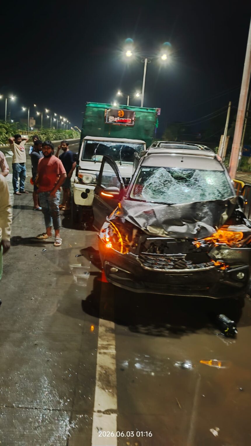 విశాఖ హైవేపై అర్ధరాత్రి ఘోర ప్రమాదం
