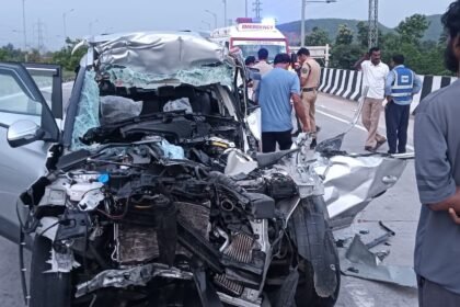 ​విశాఖలో ఘోర రోడ్డు ప్రమాదం: